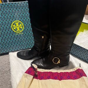 Tory Burch Black Leather Sole